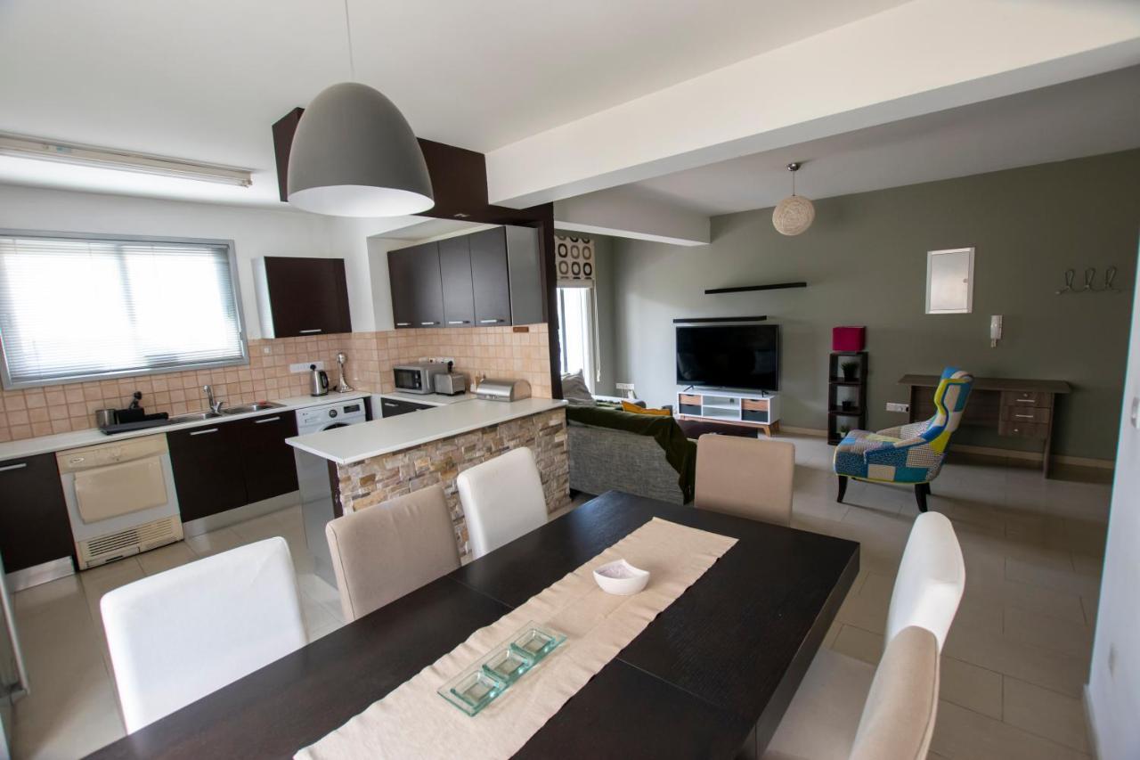 Glabur Stays - The Executive 2 Bdr - Nicosia City, Free Parking & Wifi, Welcomes You!!! Dış mekan fotoğraf